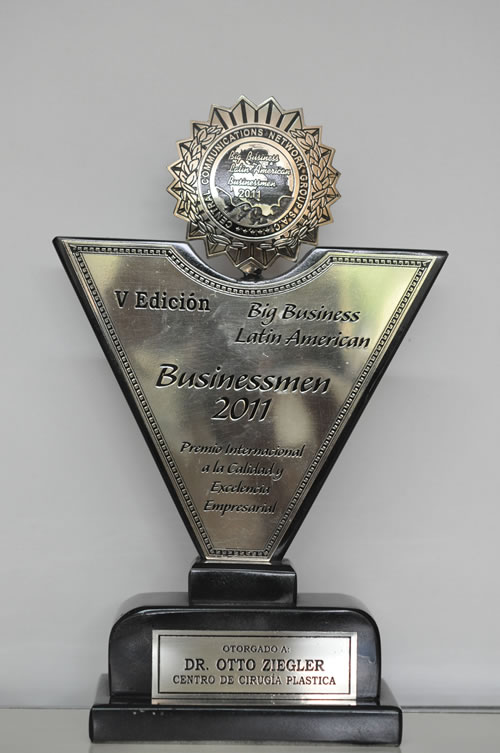 Trofeo Internacional a la Calidad y Excelencia Empresarial 2011