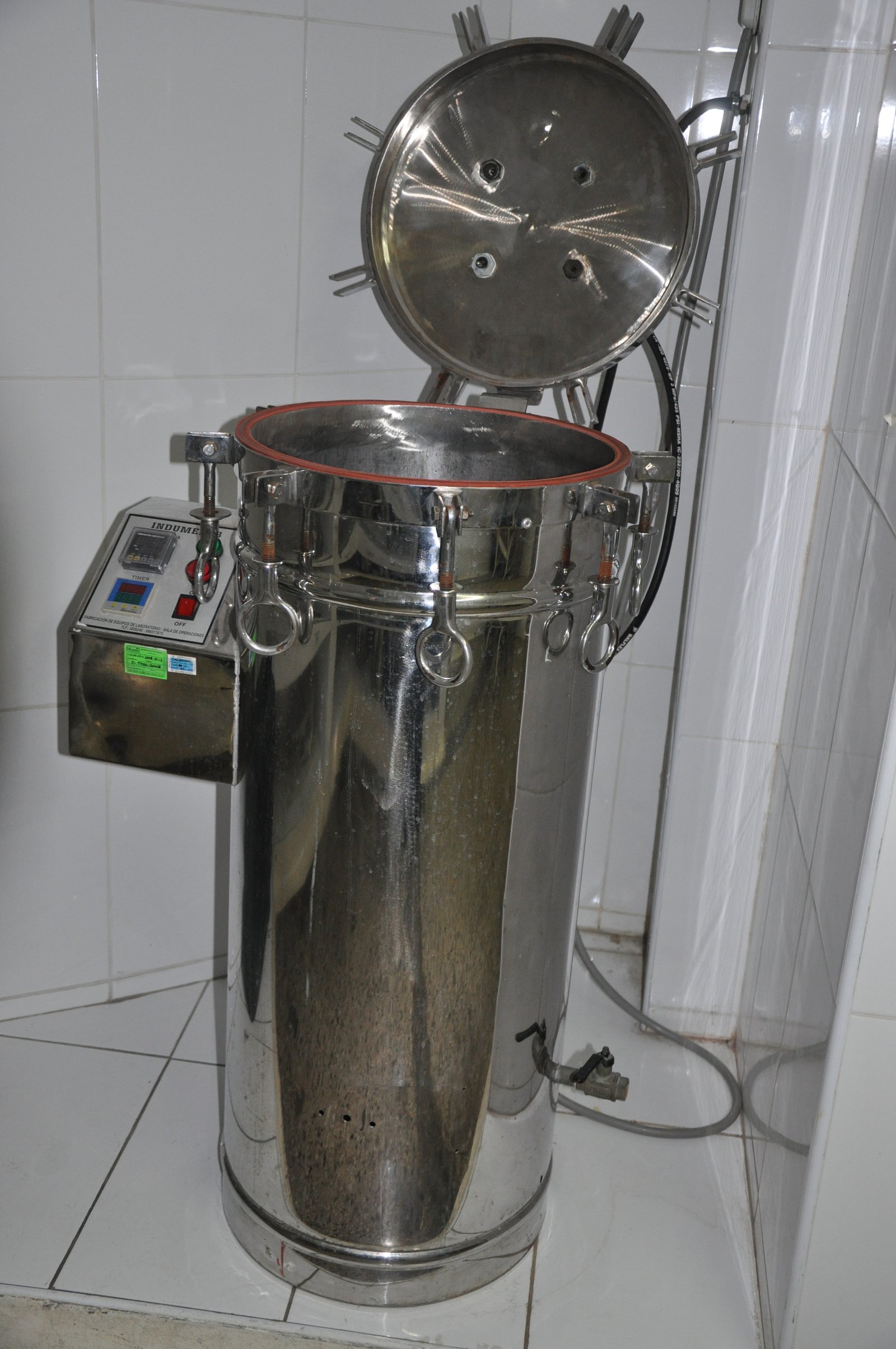 CENTRO DE ESTERILIZACIÓN