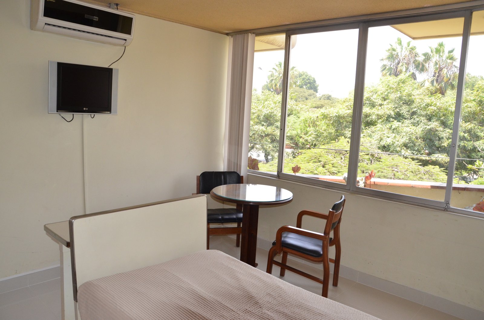 HABITACIONES DE PACIENTES